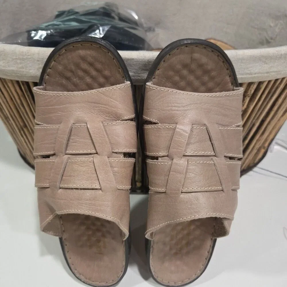 Josef Seibel Eliza Womens 11 mens 9 Light Tan Leather Sandals Slides EUC Shoe 4